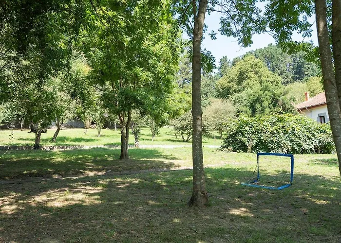 Caserío Vasco con Encanto y Jardines Privados Villa *