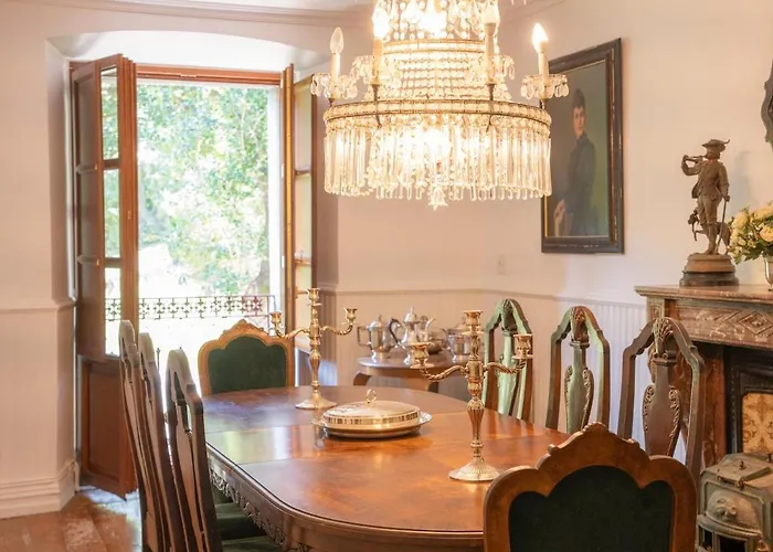 Caserío Vasco con Encanto y Jardines Privados Llodio