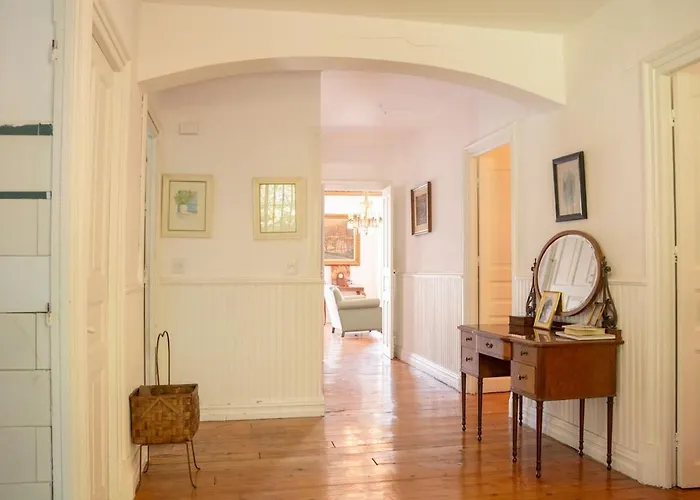 Caserío Vasco con Encanto y Jardines Privados Villa