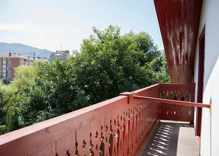 Caserío Vasco con Encanto y Jardines Privados Villa *