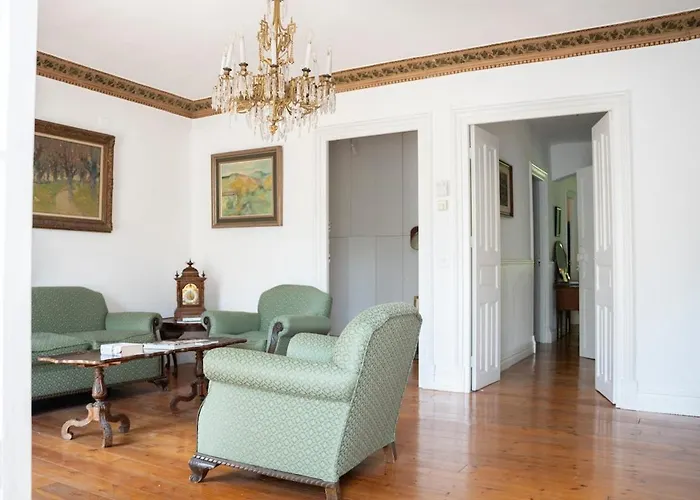 Caserío Vasco con Encanto y Jardines Privados * Llodio