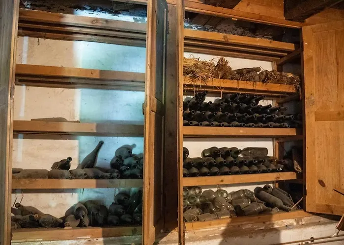 Caserío Vasco De Categoría Villa