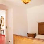Caserio Vasco 480 M2 Grupos Grandes Con Jardin Y Parking A 15 Min De Bilbao *