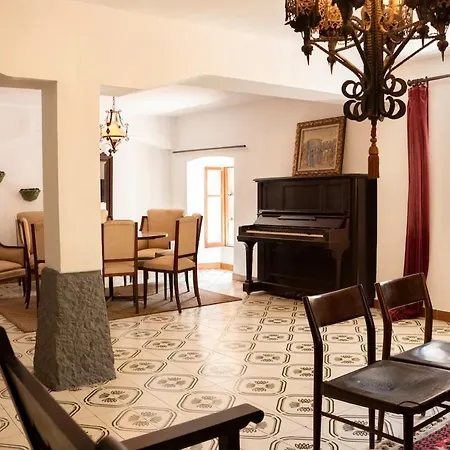 Caserio Vasco De Categoria リョディオ