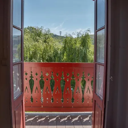 Caserío Vasco De Categoría Villa *