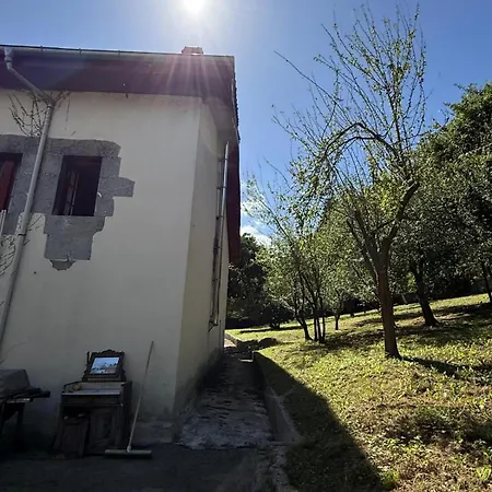 Caserio Vasco De Categoria リョディオ